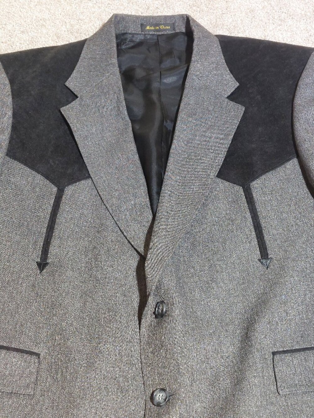 Circle S Men's Western Sport Coat Grey with Black Yoke & Arrow Darts  Size 46S